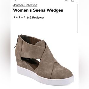 Womens seena wedges size 7 1/2 gray